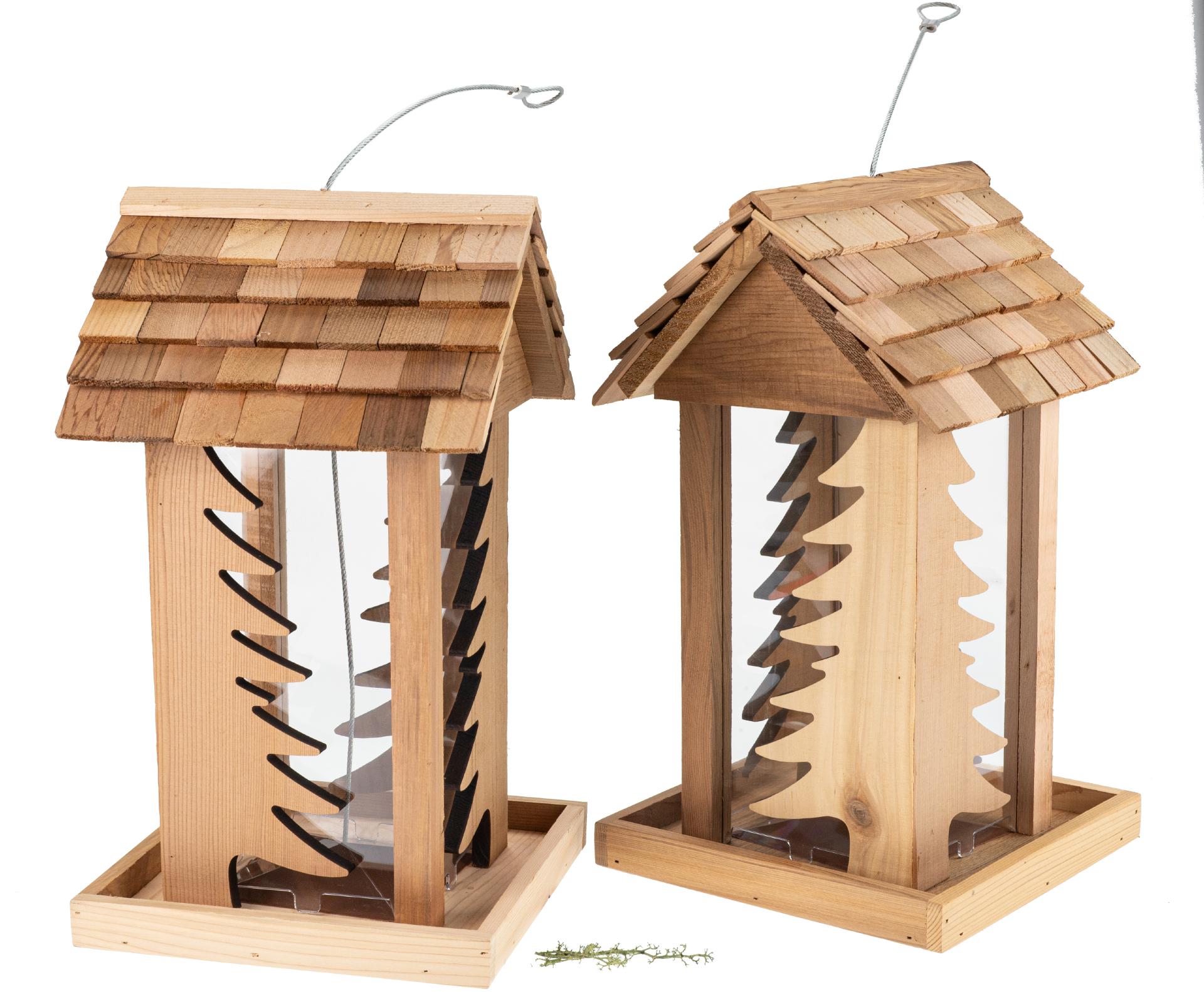 Wetterfestes Vogel Futterhaus aus Zederholz - Mit Tannenform Fenster