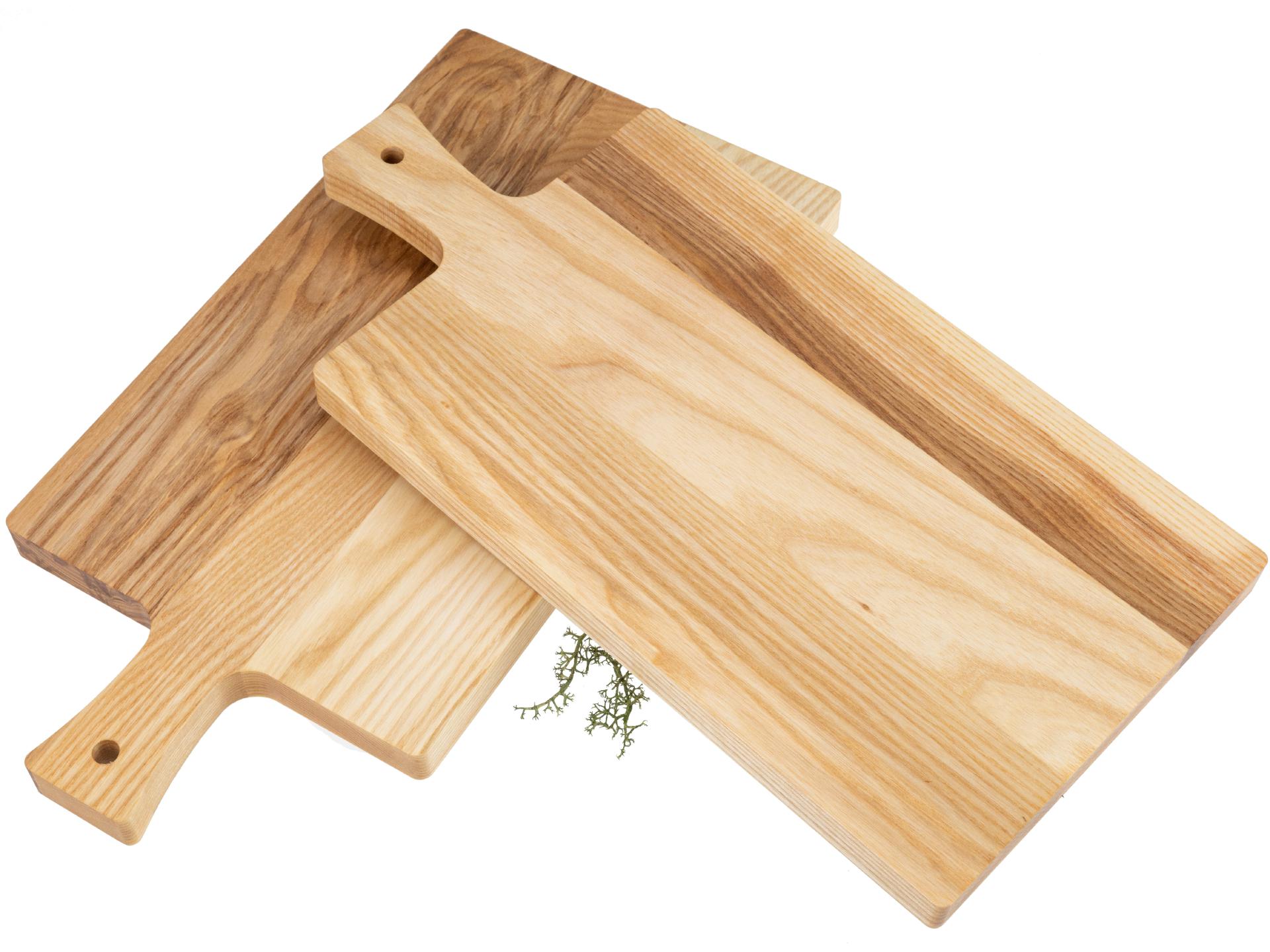 Schneidebrett mit Griff aus FSC® Kern Esche geölt 40 x 20 x 2 cm