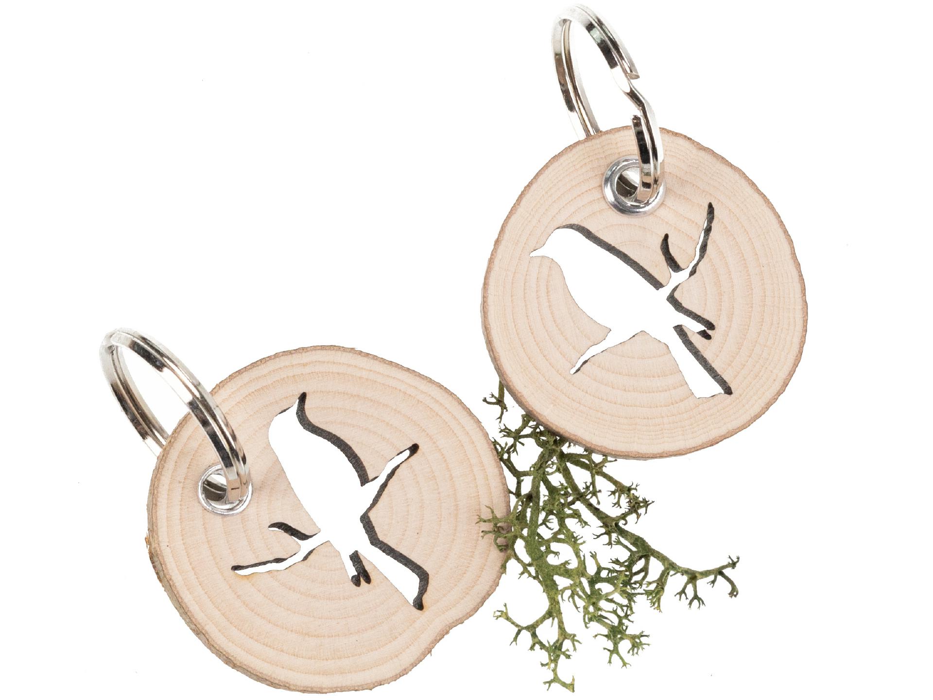 Runder Baumscheiben-Schlüsselanhänger mit Vogel Motiv