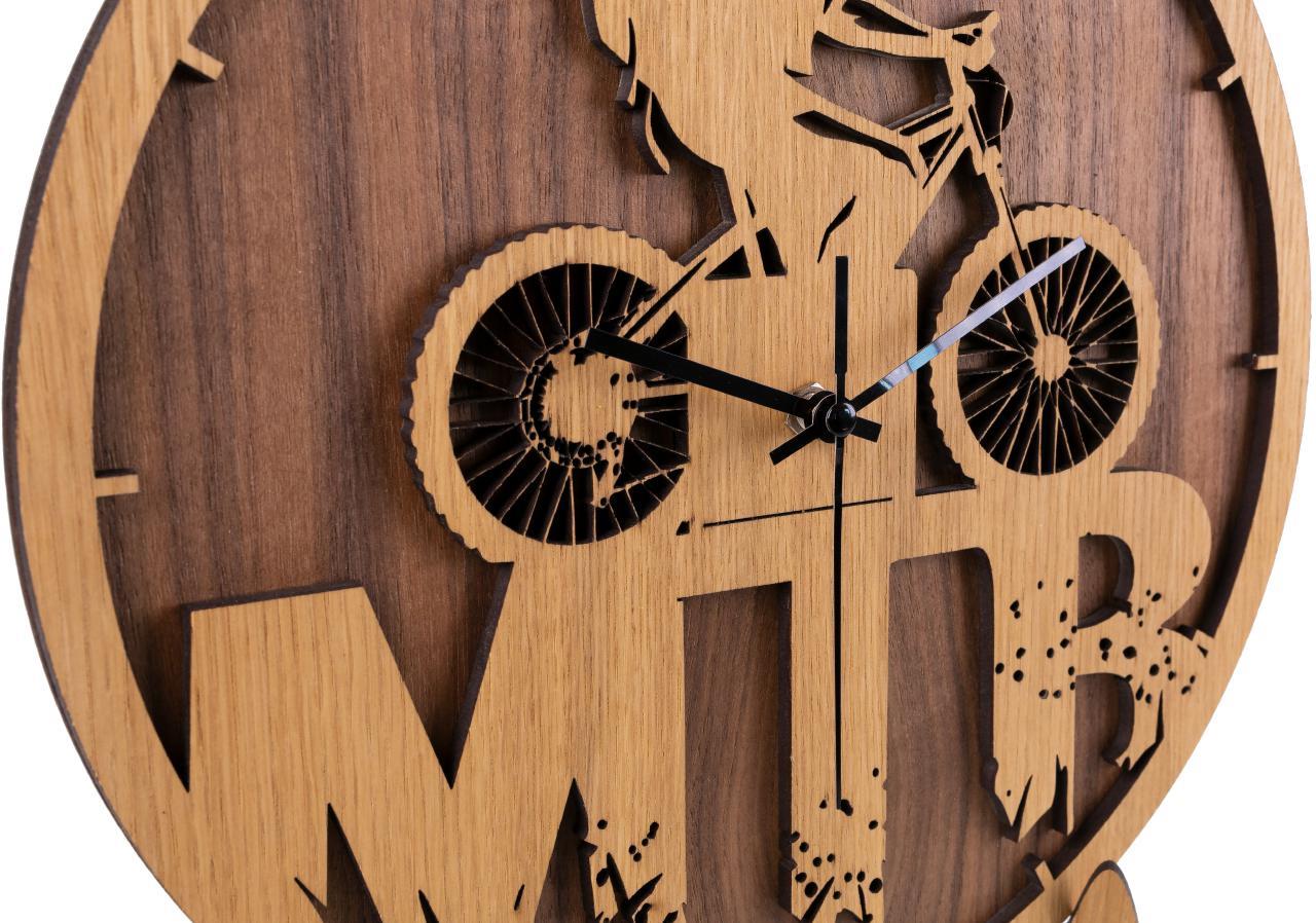 Mountainbike MTB Wanduhr aus Wunschholz mit geraeuschlosem Funk Uhrenwerk
