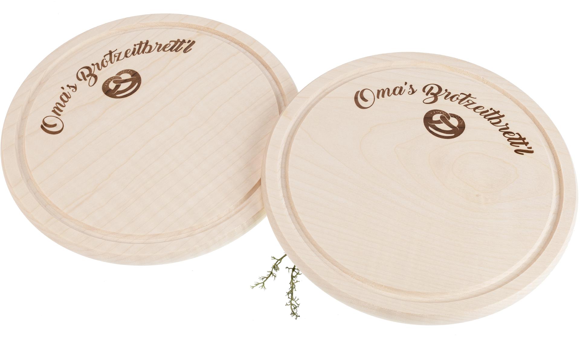 Oma's Brotzeitbrett'l mit Breze - Traditionelles Brotzeitbrett aus FSC® Ahorn 24 cm
