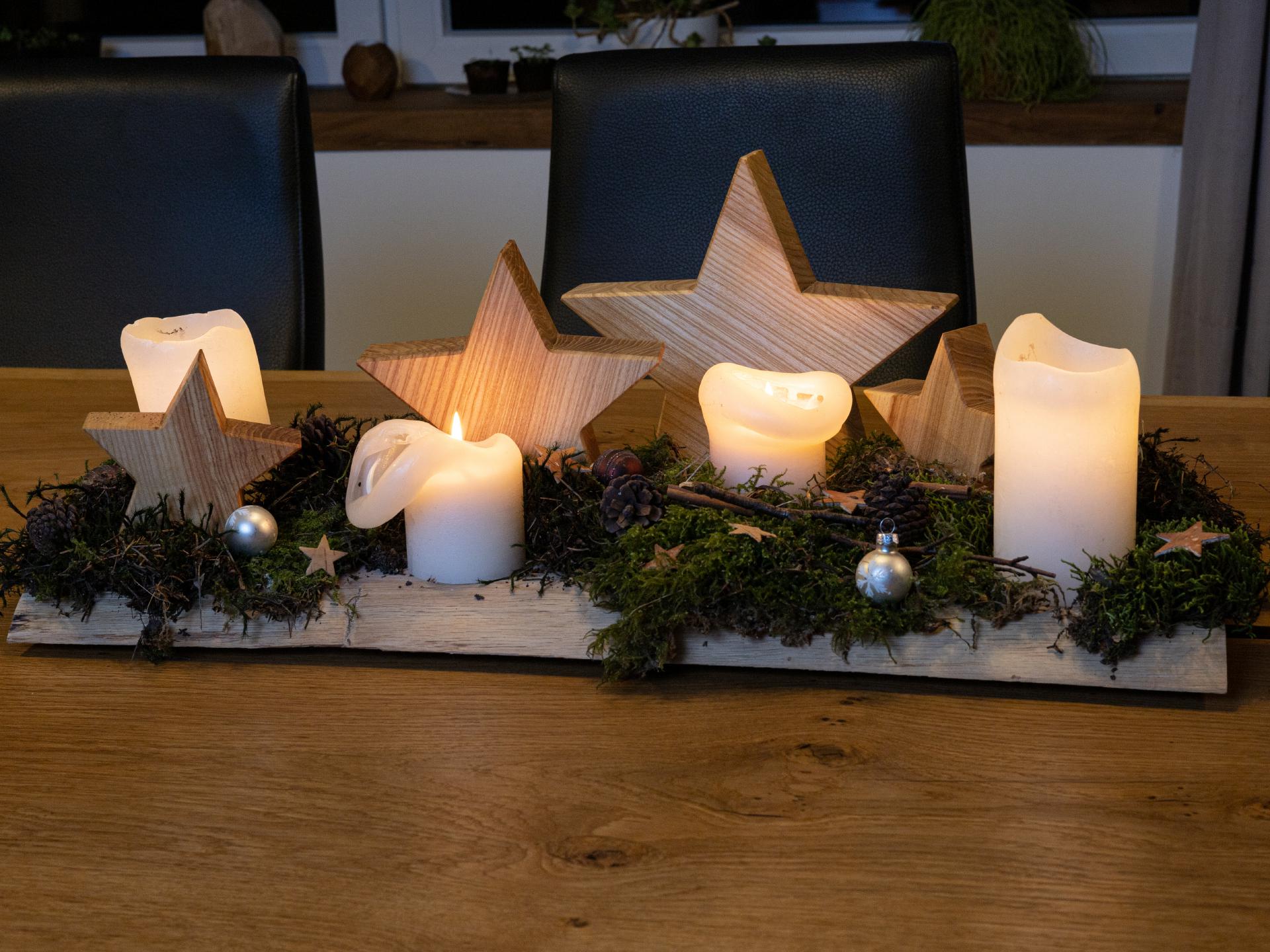 Handgefertigter massiver Holzstern aus Eschenholz geoelt als rustikale Weihnachtsdekoration groÃŸ