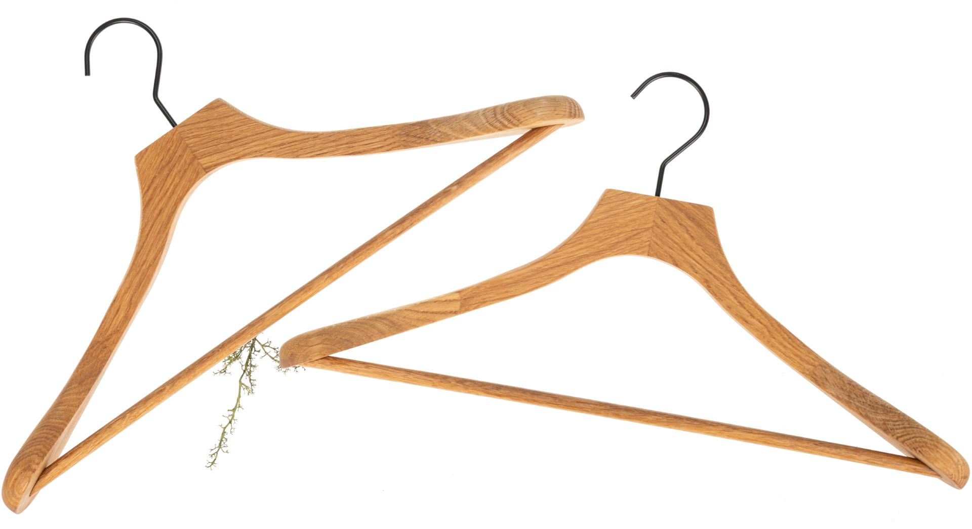 Jackett-Kleiderbügel aus Eiche mit Hosensteg – geölt & massiv 43cm
