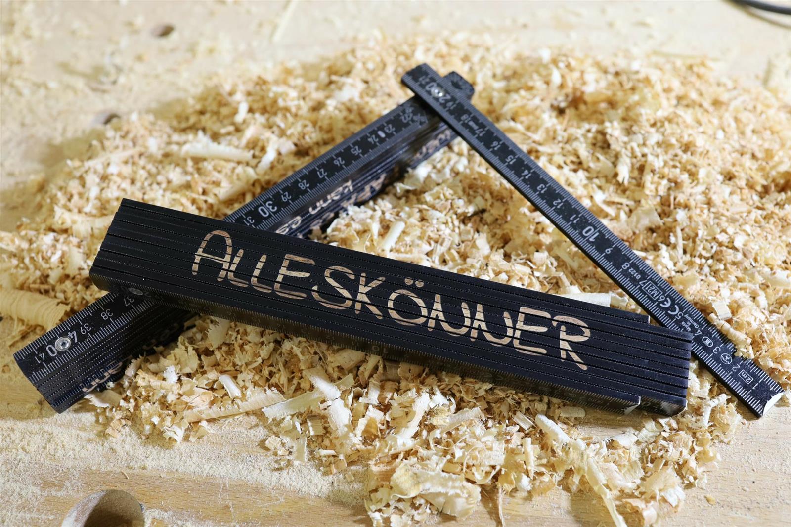 Alleskoenner Zollstock Schwarzer Meterstab