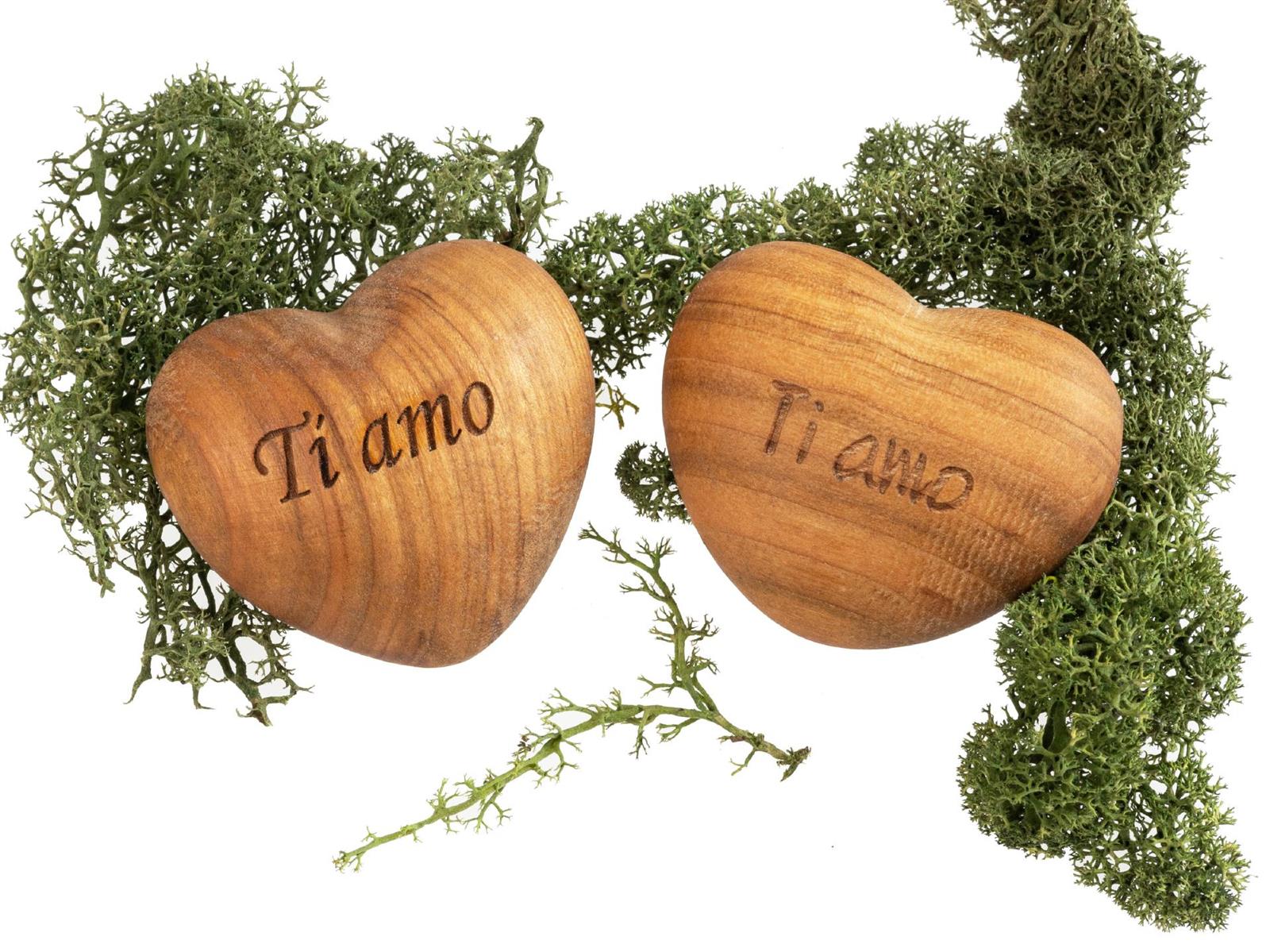 Holz Handschmeichler - Kirsche geölt - Gravur: "Ti amo!"