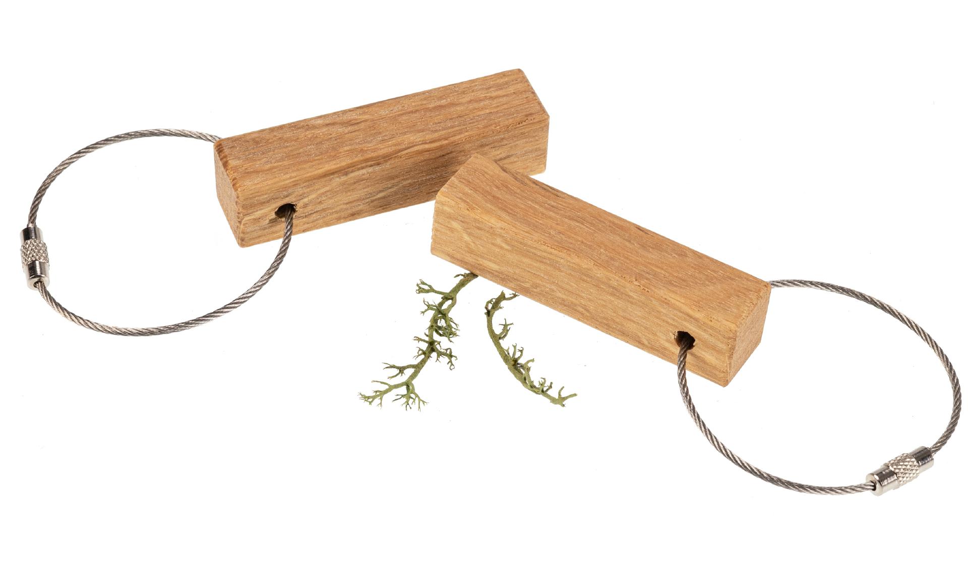 Holz Schlüsselanhänger Stäbchen Form aus Eiche geölt 15 x 15 x 60 mm