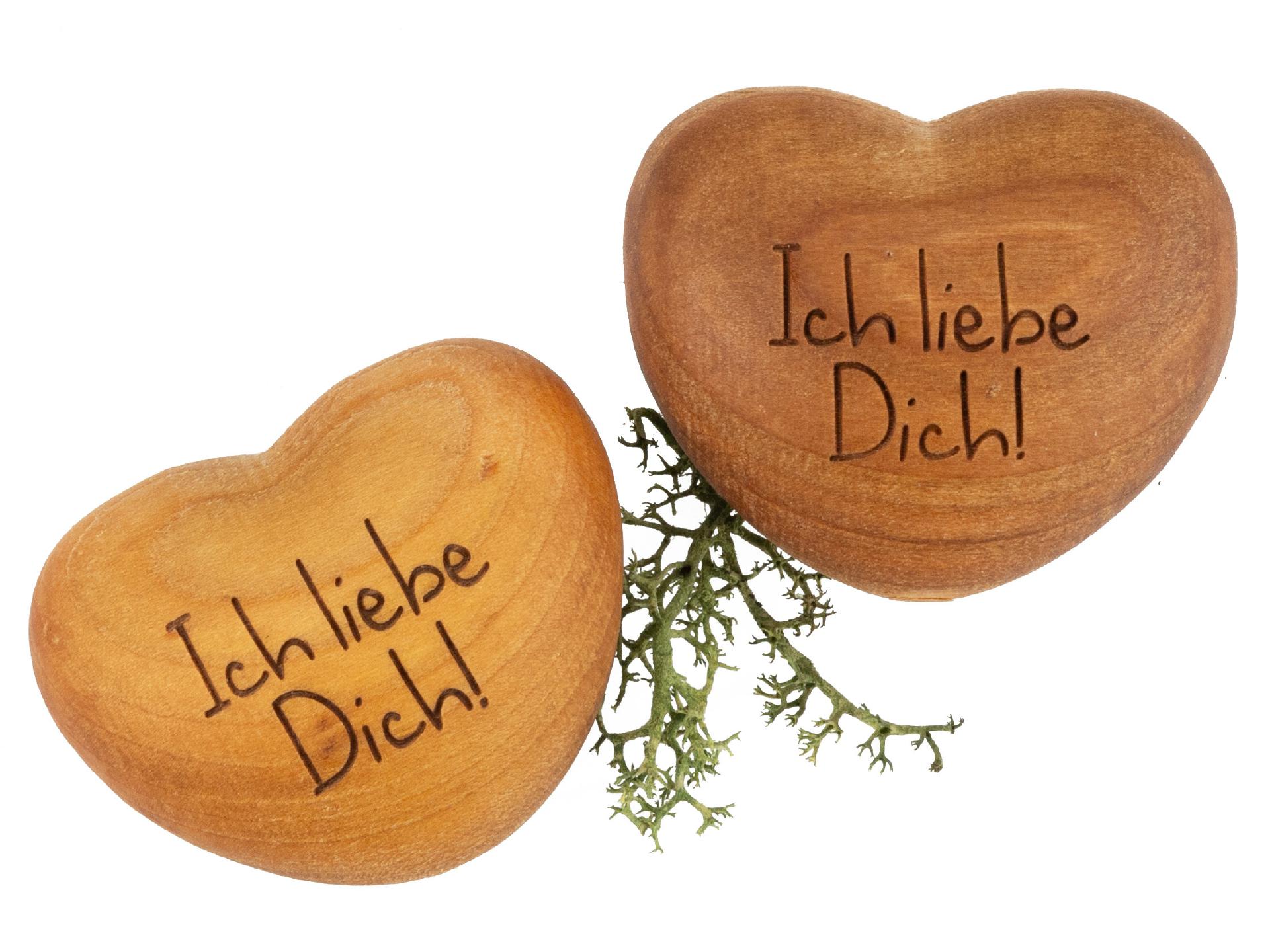 Holz Handschmeichler - Kirsche geölt - Gravur: "Ich liebe Dich"