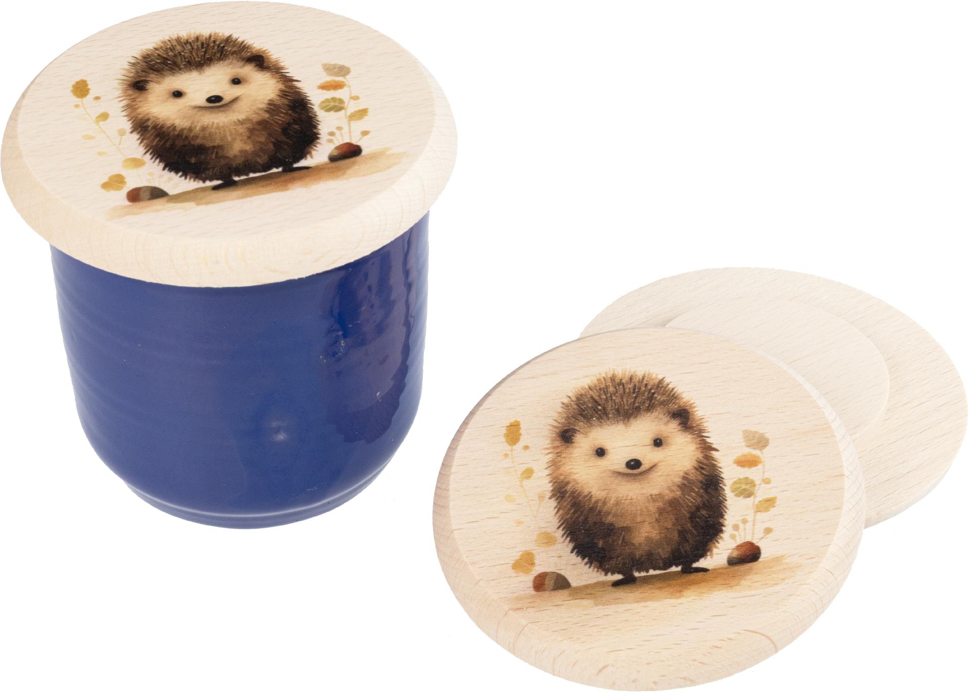 Glasabdeckung aus Buchen Holz fuer Kinder mit buntem Tiermotiv Igel