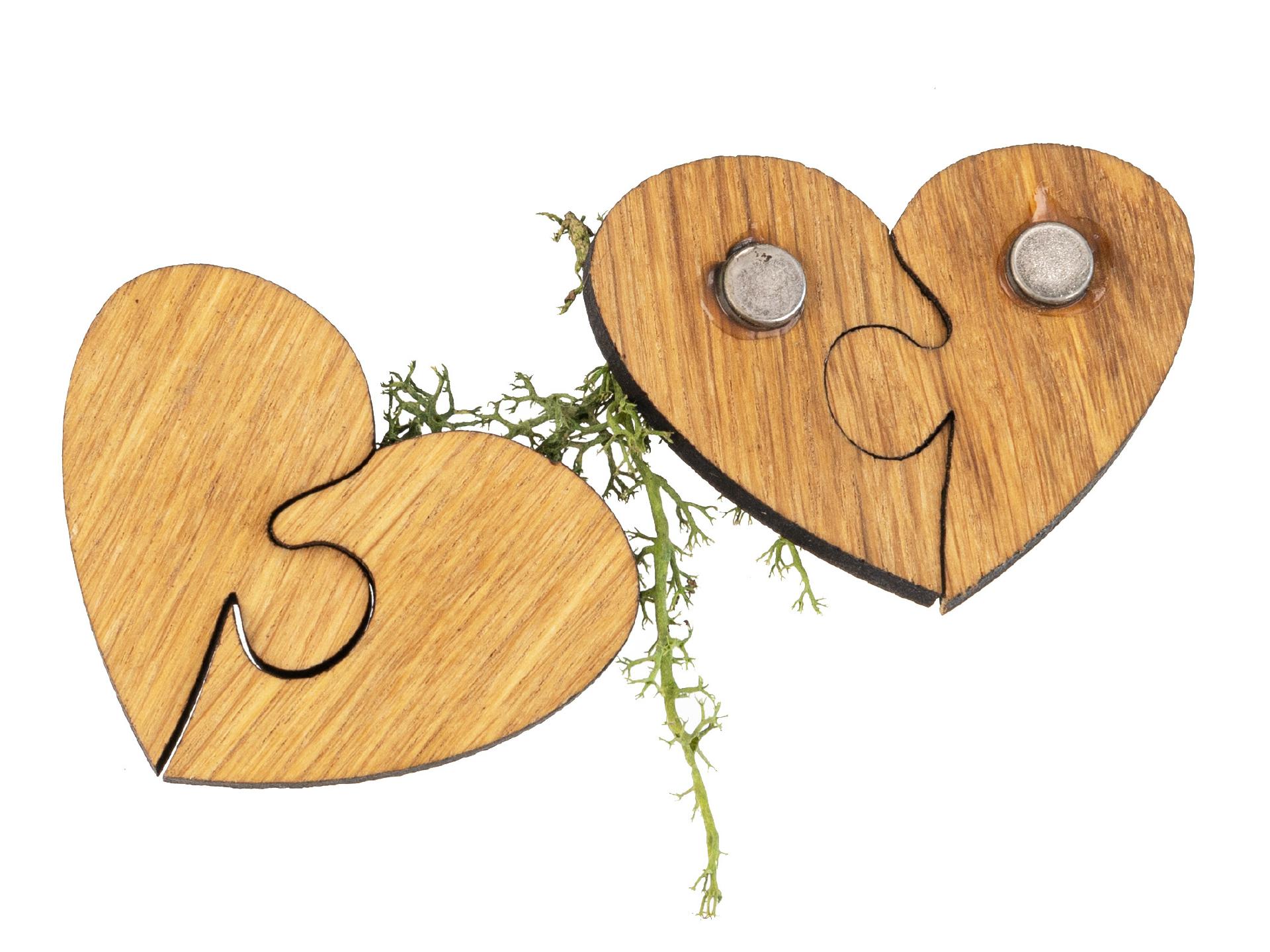 Holz Magnet in zweiteiliger Herz Puzzle Form | Eiche geölt FSC® zertifiziert