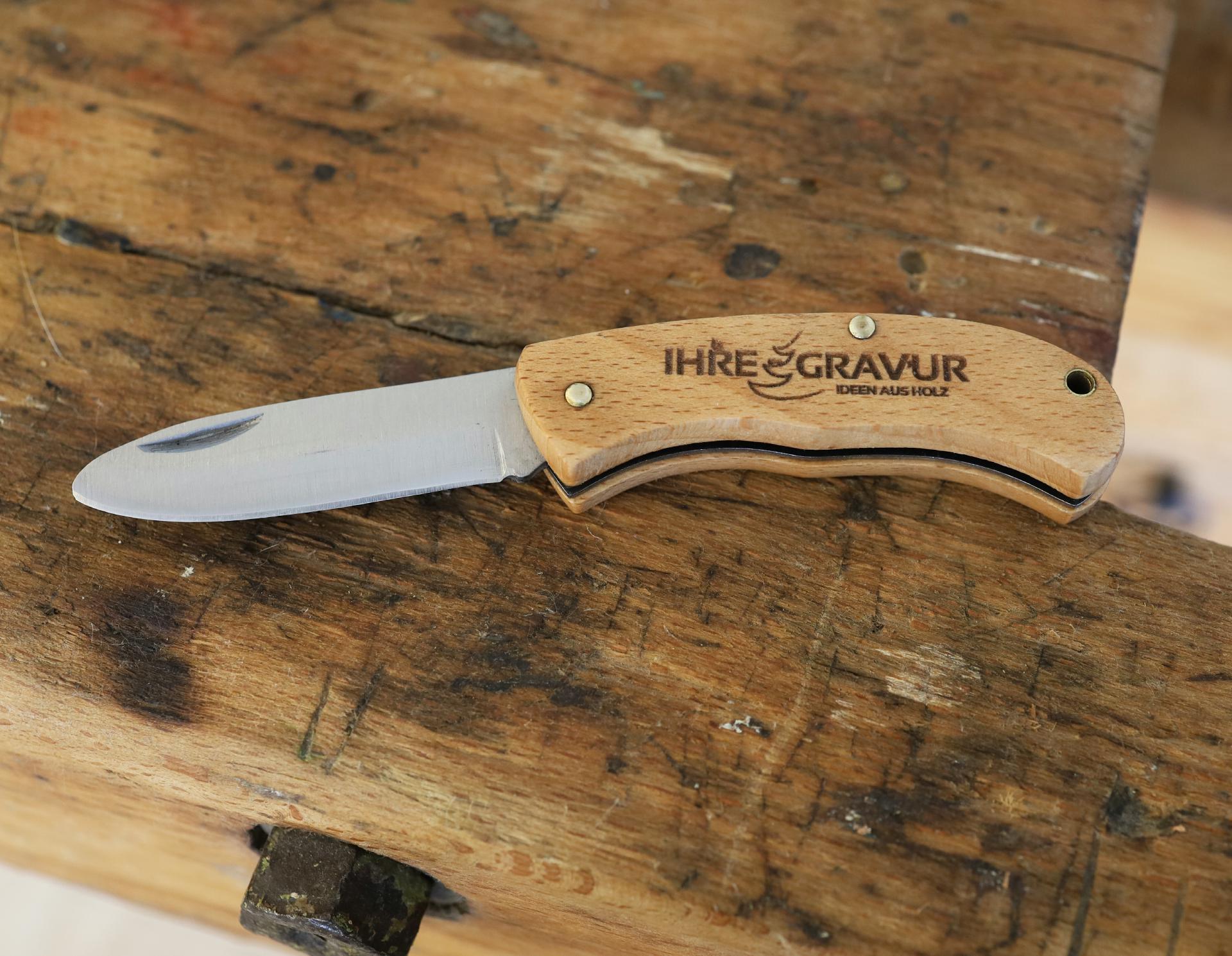 Personalisiertes FSC Holz Taschenmesser Klappmesser fuer Kinder mit Laser Gravur