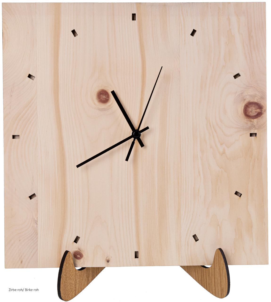 Schlicht quadratische Wanduhr aus Wunschholz mit geraeuschlosem Funk Uhrenwerk