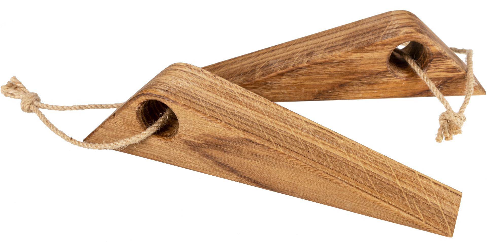 Personalisierter Holz Tuerstopper schlicht aus Eiche geoelt mit Laser Gravur bis