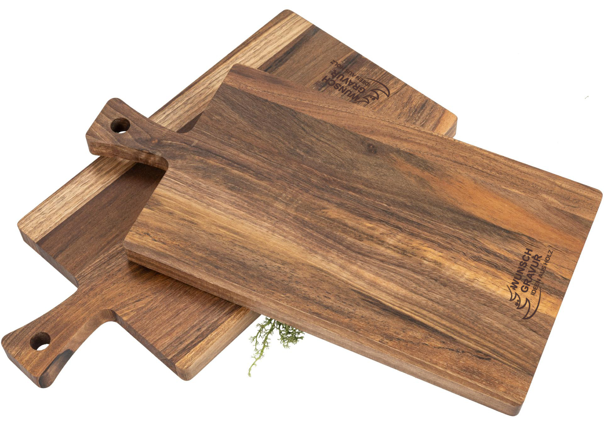 Schneidebrett mit Griff aus FSC® Nussbaum geölt - 40 x 20 x 2 cm mit Ihrem Branding