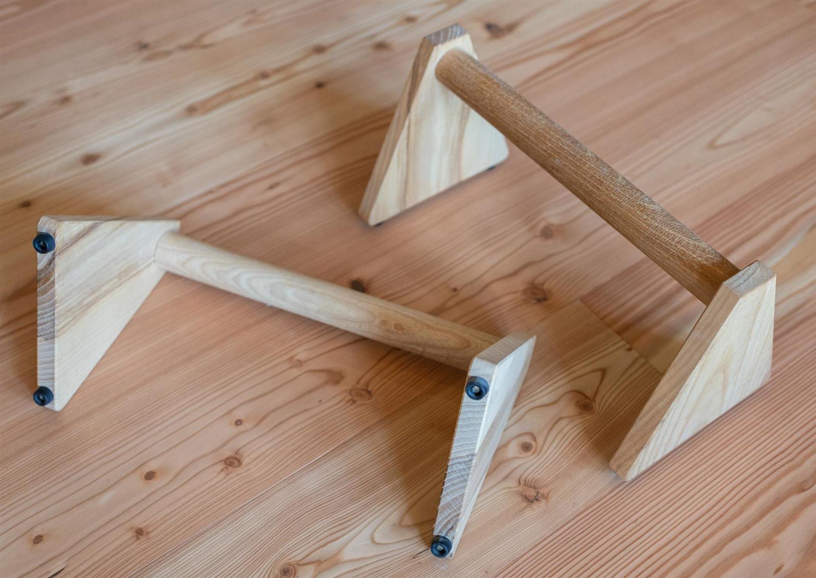 Liegestuetzgriffe Parallettes aus geoelter Esche