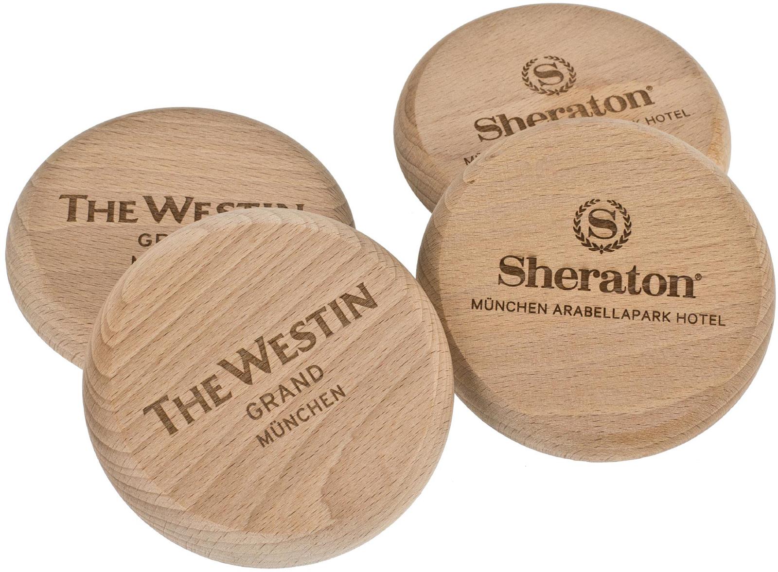 Individualisierter Holz Bierdeckel aus Buche mit Laser Gravur