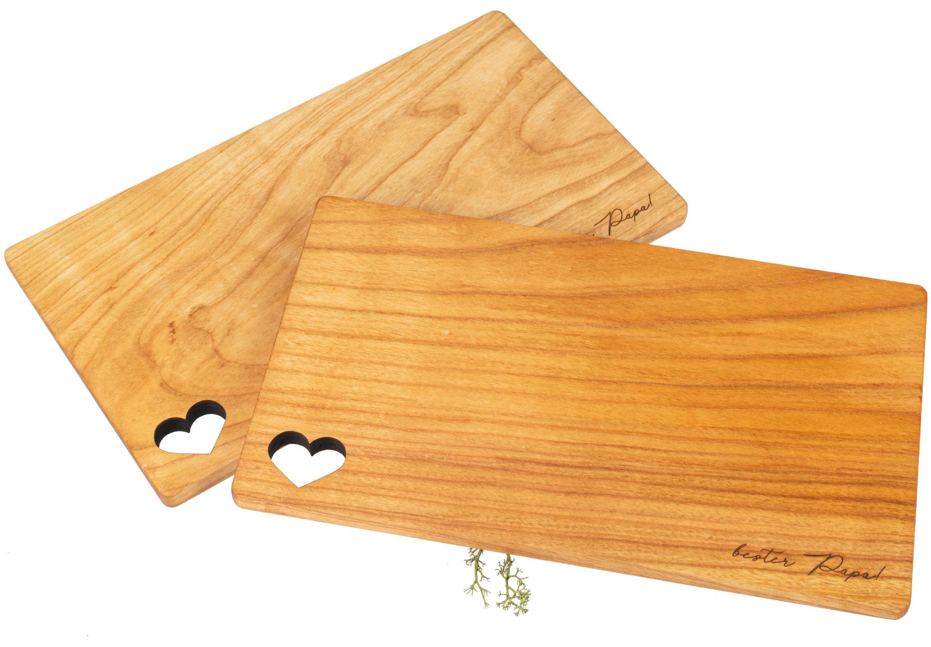 Schneidebrett "Bester Papa!" aus FSC® Kirsche geölt mit Herz - 26 x 15 x 1 cm