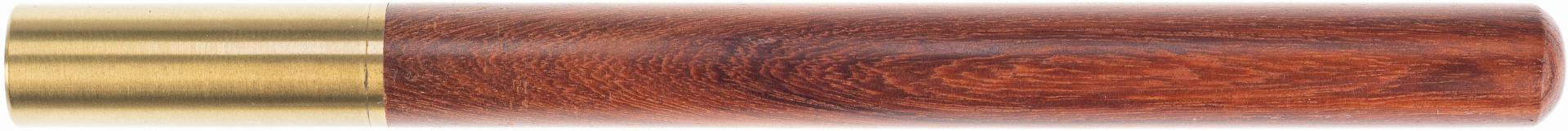 Personalisierter Holz Kugelschreiber mit Lasergravur - zylindrische Form aus Sandelholz gewachst