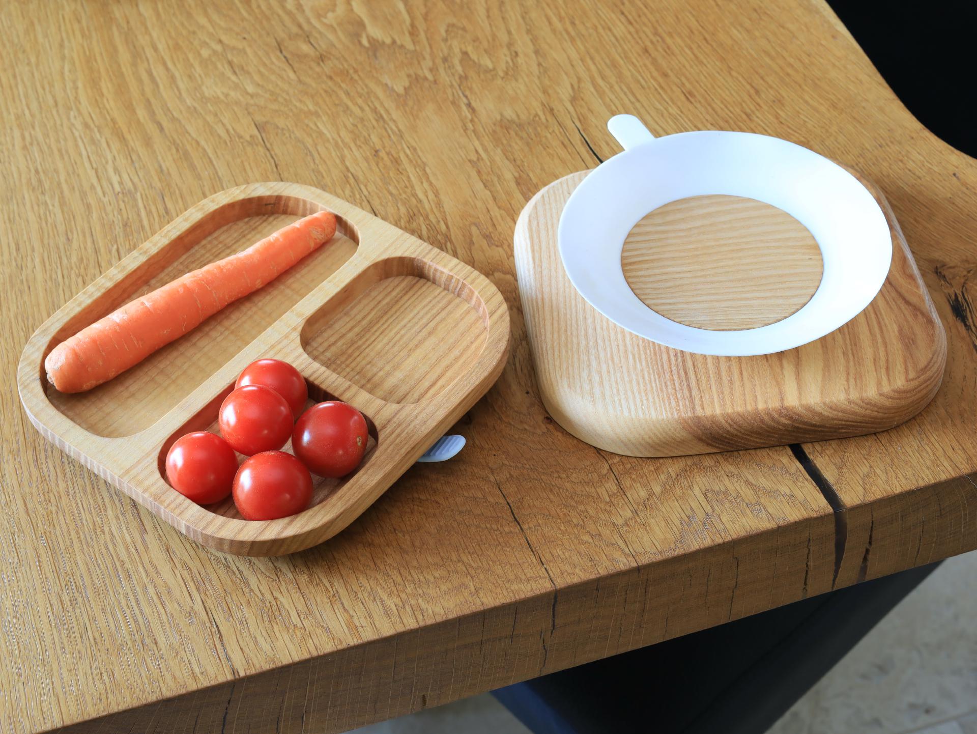 Kinderteller Holz Babyteller aus Buche mit Fraesung mit Saugnapf