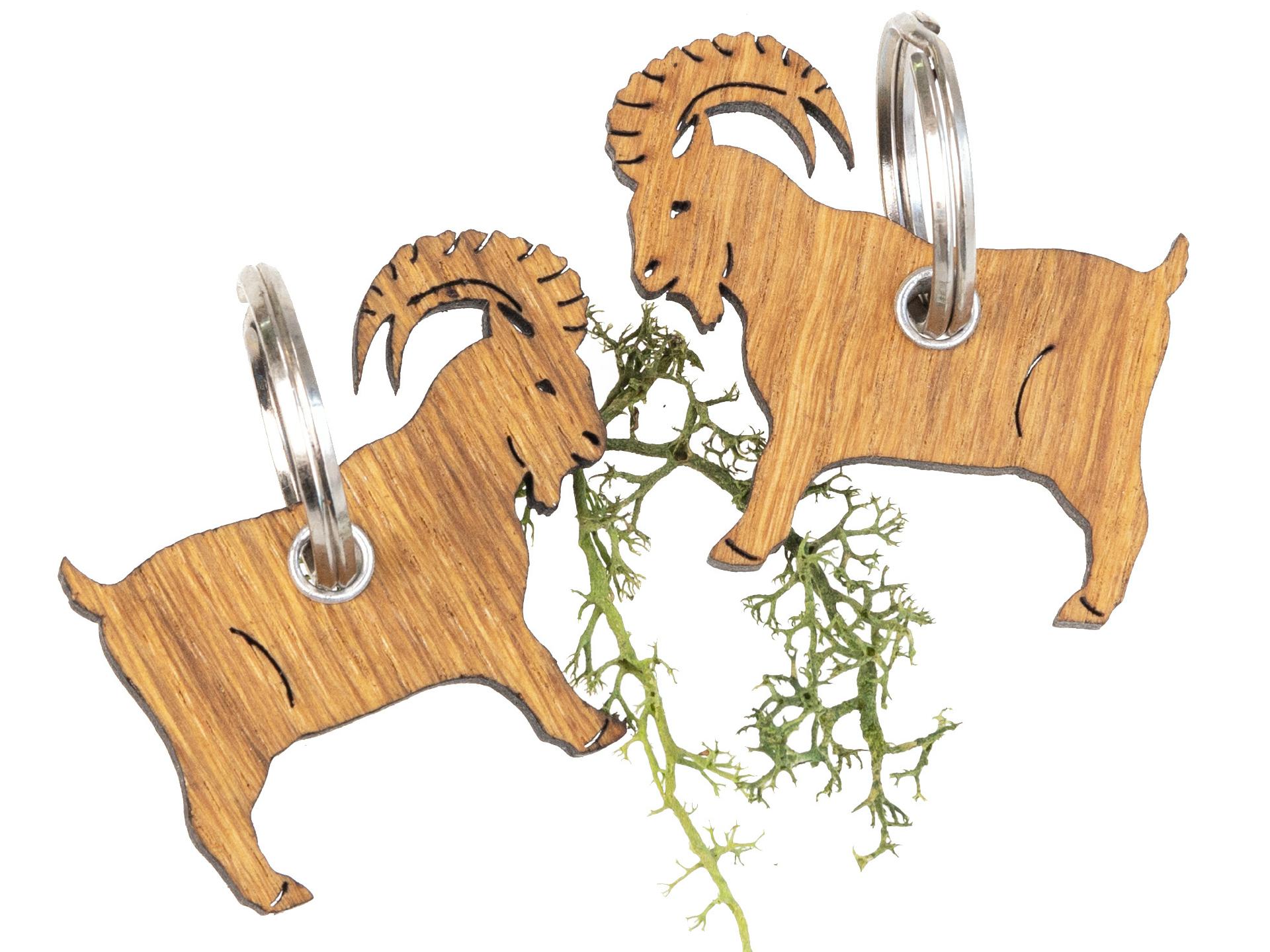 Schlüsselanhänger aus FSC® Eiche geölt in Steinbock Form