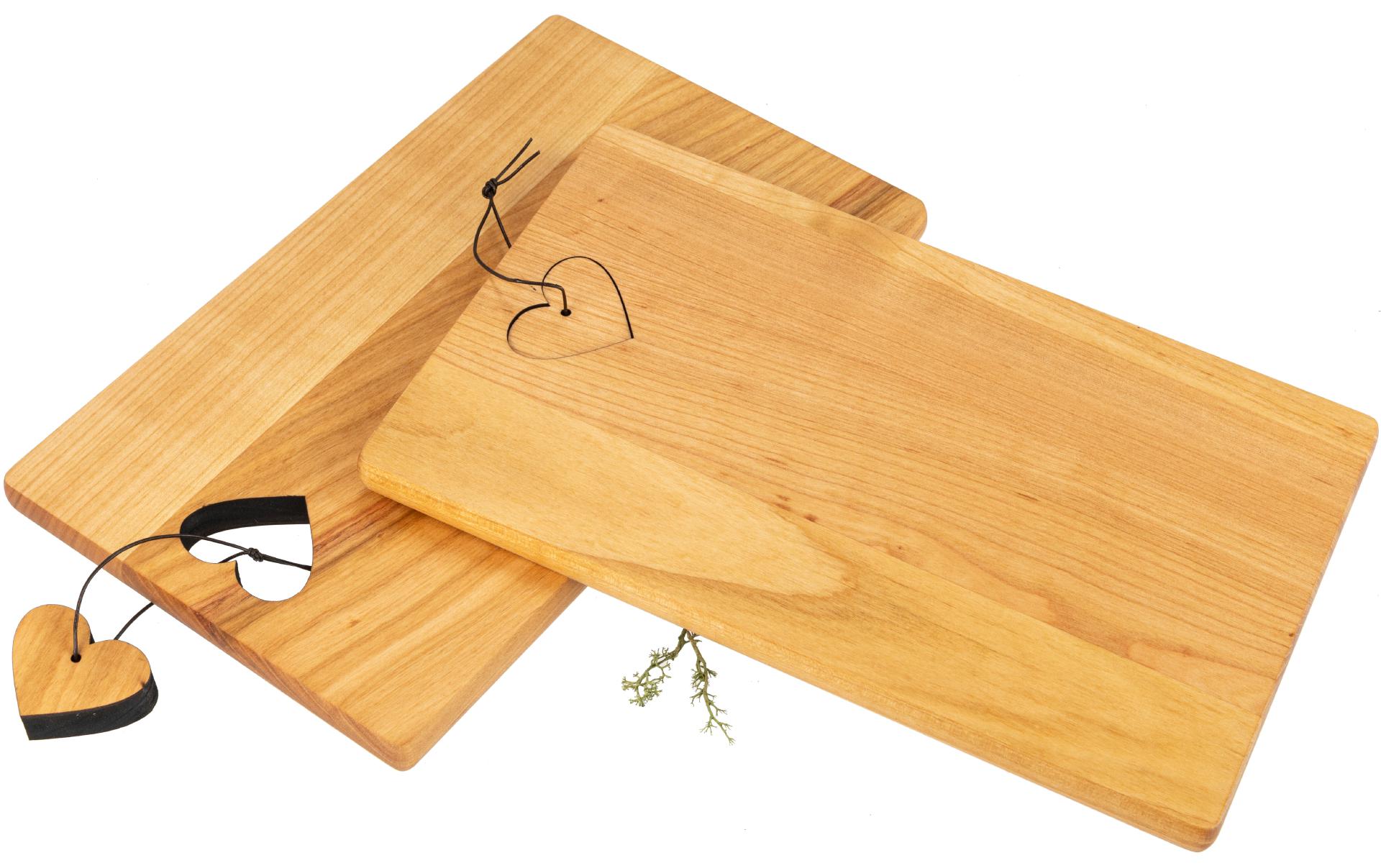Schneidebrett - Kirsche geölt - 30 x 18 x 1,5 cm - Herz an Lederband FSC®