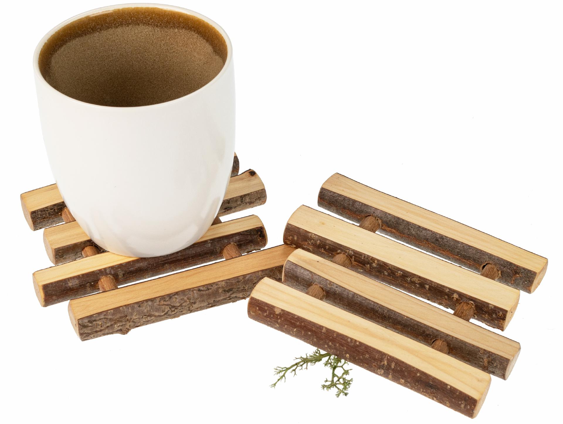 Getränkeuntersetzer aus Geölten Haselnussstäbchen mit Rinde - Rustikales Design