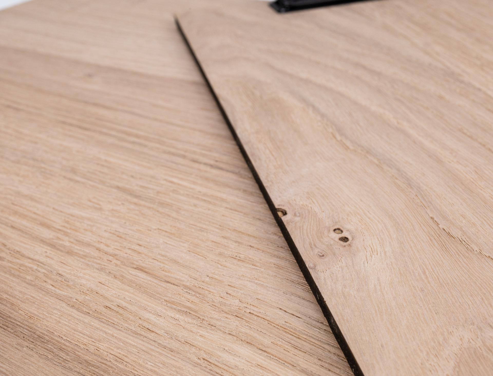 Holz Klemmbrett aus FSC Eiche Kleinastig beidseitig gebuerstet