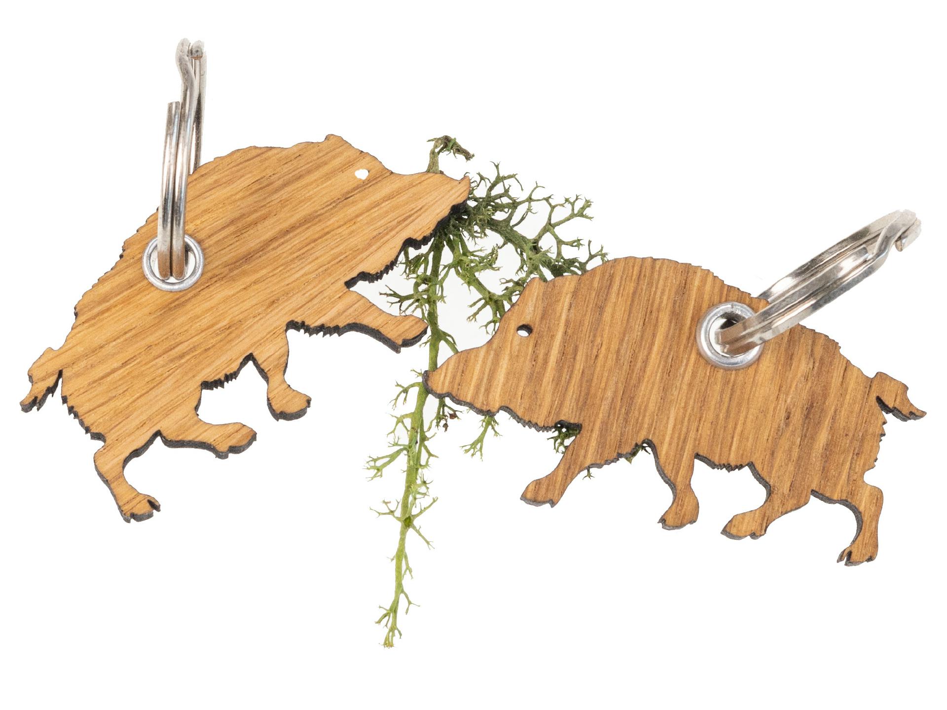 Schlüsselanhänger aus FSC® Eiche geölt in Wildschwein Form