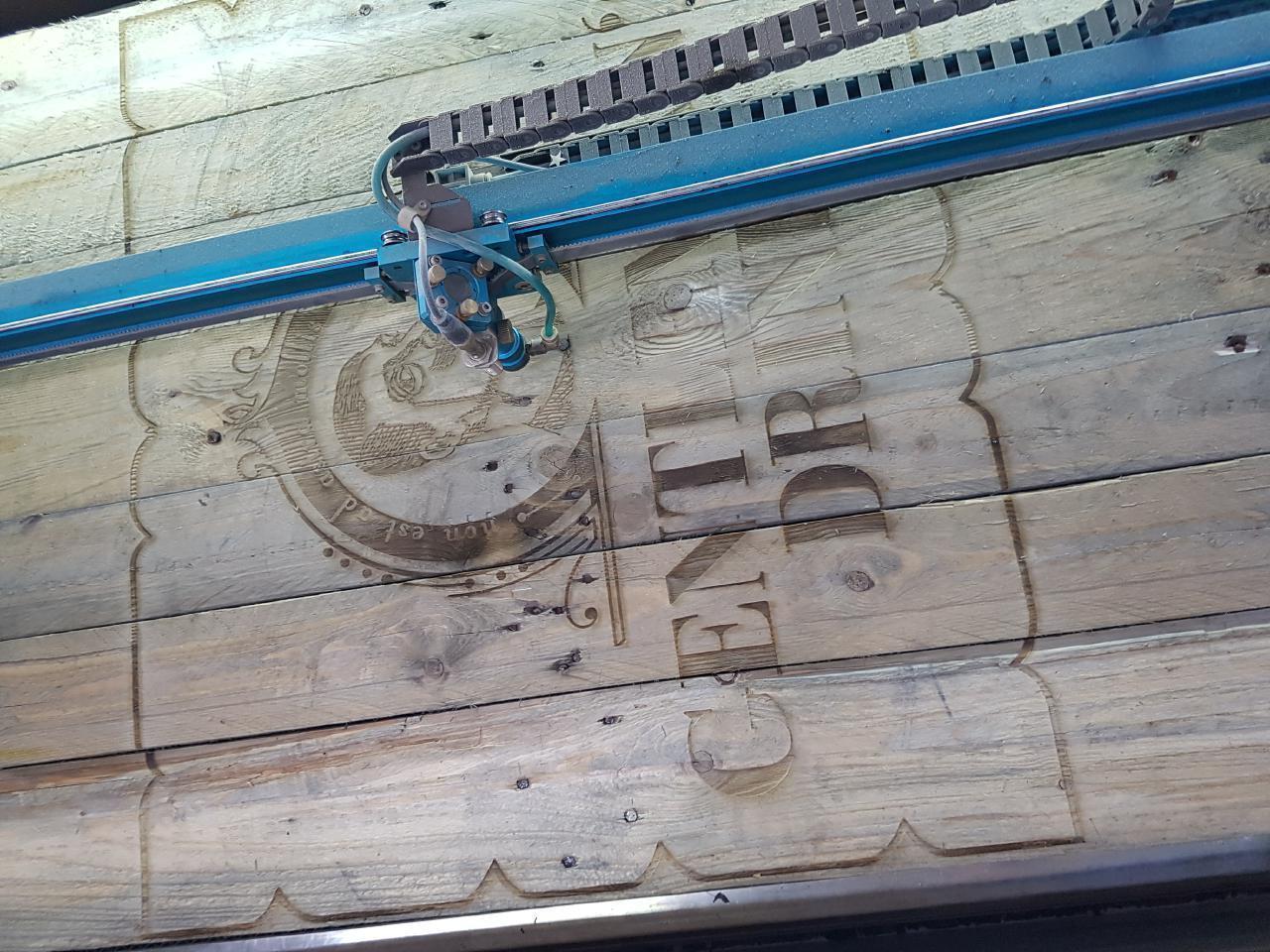 Laser Gravuren bis 10 cm² - regelmäßige Form