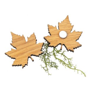 Holz Magnet in Ahornblatt-Form | Eiche geölt FSC® zertifiziert