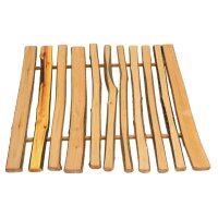 High-quality wooden placemat made of oiled hazelnut wood with bark (approx. 35 x 35 x 1.4 cm)