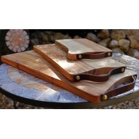 Oiled Ash Wood Cutting Board with Natural Edge & Leather Handle – ca. 50 x 24 x 2 cm