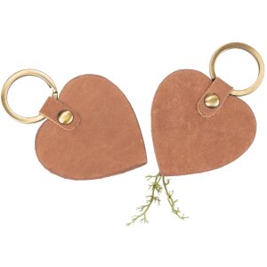 Heart-shaped leather key ring | Light brown with brass ring
