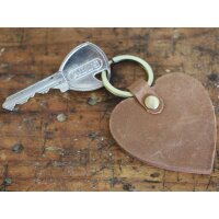 Heart-shaped leather key ring | Light brown with brass ring