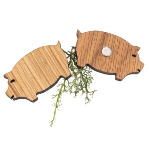 Wooden magnet in pig shape | oiled oak FSC® certified