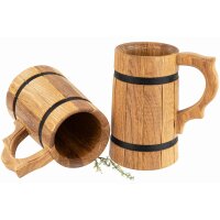 Schlanker Bierkrug aus geölter Eiche mit ca. 0,5L...
