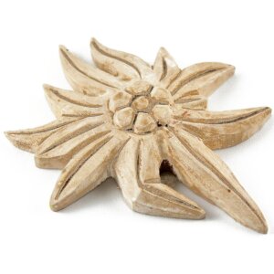 Hand-carved edelweiss made of lime wood with magnet -