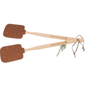 Fliegenklatsche aus Buche & Kunstleder – Gravur „Bayrische Fliegenklatsche“