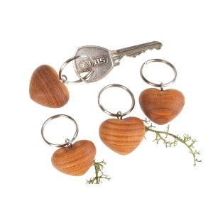 Kirschholz Schlüsselanhänger in handschmeichelnder Herzform | 30 x 28 mm
