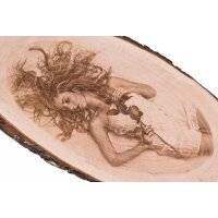 FSC® Alder Wood Slice with Custom Photo Engraving – Oval 56–65 cm