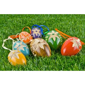 Hand-carved Easter egg set made of lime wood - set of 10 in bright colors