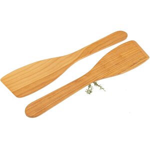 Curved Spatula Made from FSC®-Certified Cherry Wood