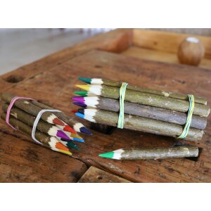 Set of 12 wooden crayons with bark | 12 cm | Natural & eco-friendly